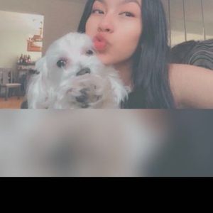 Meet your Posher, Leslie